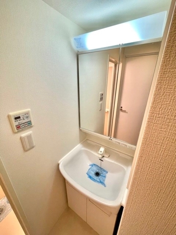 新品家具付きマンション荒木町17(KaGood東京) 703（4枚目）