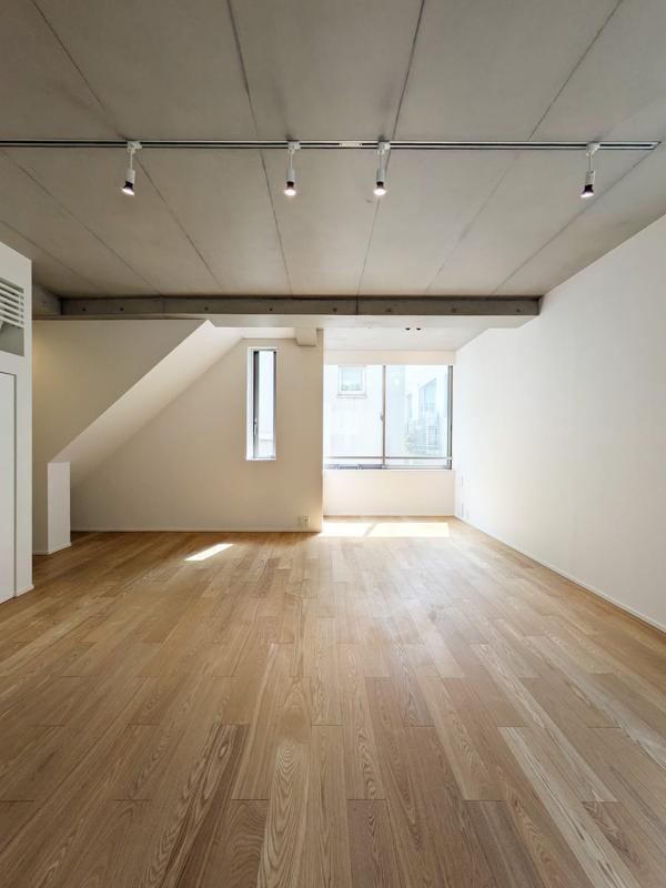 ルクール市ヶ谷払方町(旧ARK HOUSE 市ヶ谷払方町) 201A（3枚目）